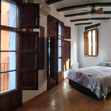 Bonito Apartamento Con Encanto En Casco Antiguo Ron 7 Valenciayole Apartment Luaran gambar