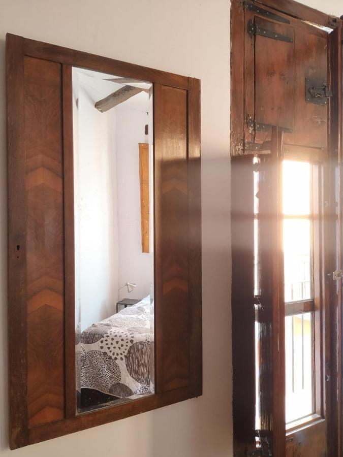 Bonito Apartamento Con Encanto En Casco Antiguo Ron 7 Valenciayole Apartment Luaran gambar